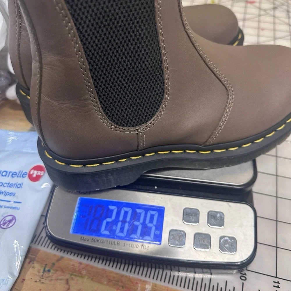 Dr. Martens Chelsea Boot 2976‎ Mens Sz 6 Womens Sz 5 Brown Leather Pull On Lug